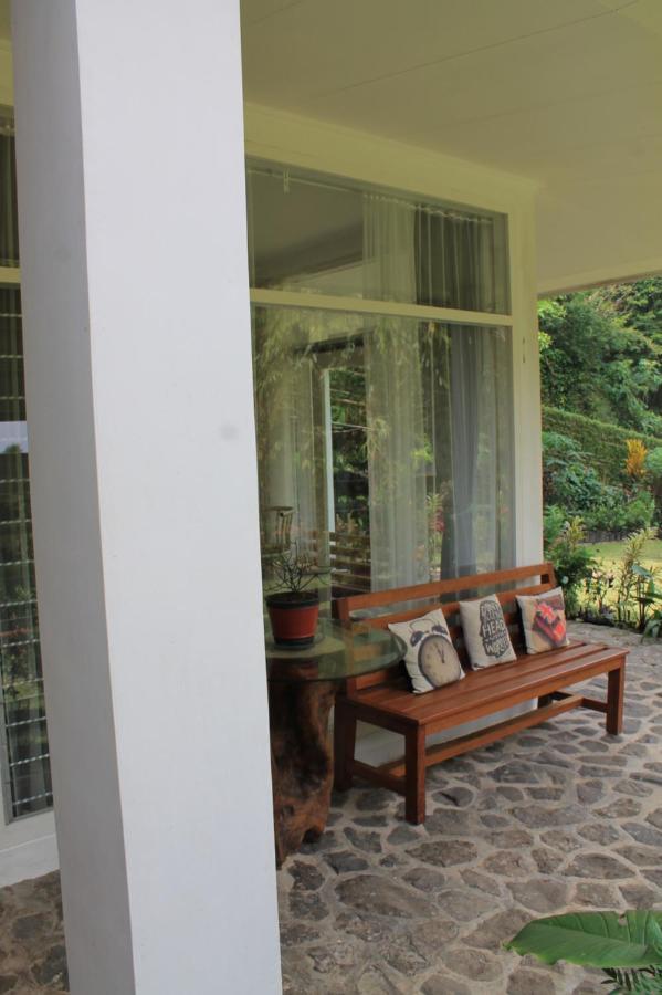 The Forest Villa Bogor Kültér fotó